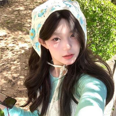 湖畔春晓